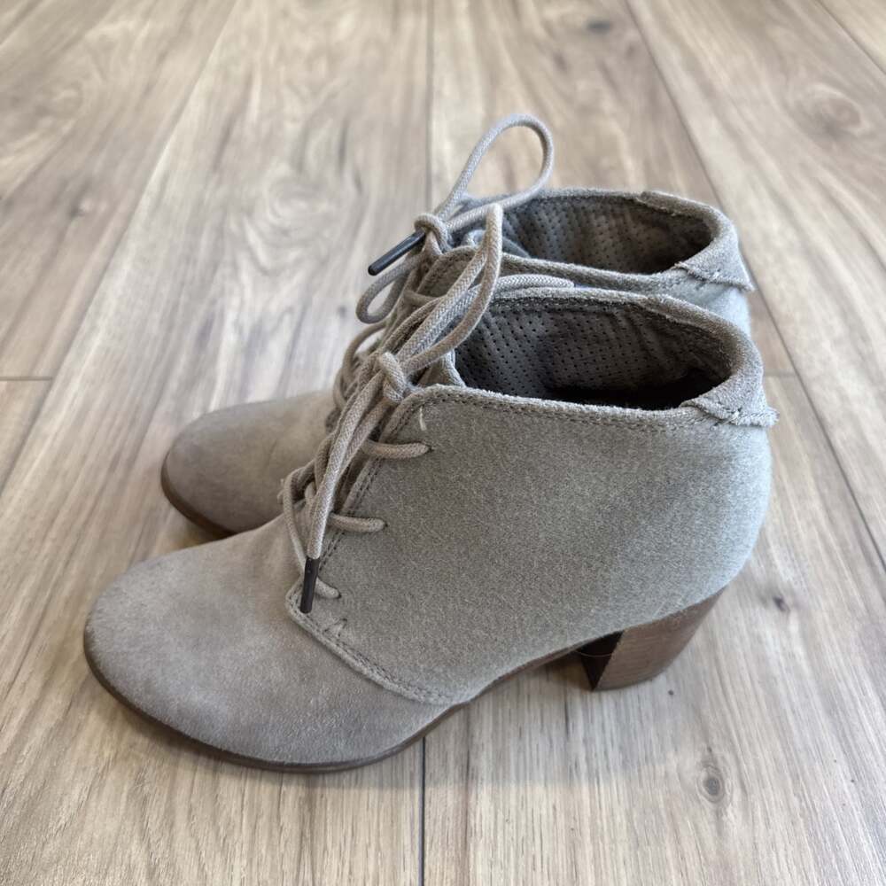 TOMS Boots Womens 6 Tan Lunata Wedge Ankle Booties Suede Lace Up Heels Cottage